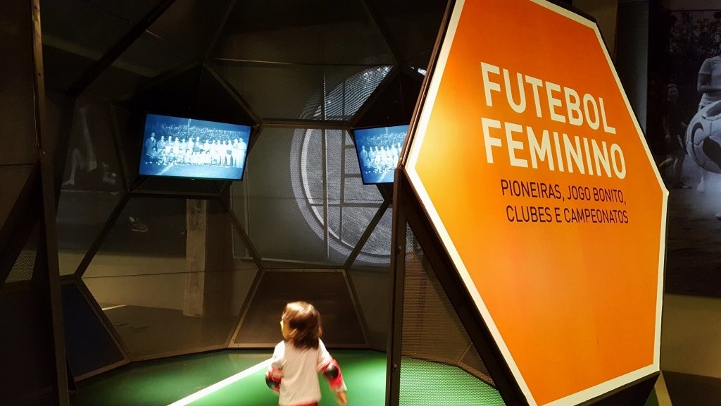 futebol-feminino-museu-do-futebol-em-sao-paulo-foto-fernando-victorino-comoviaja