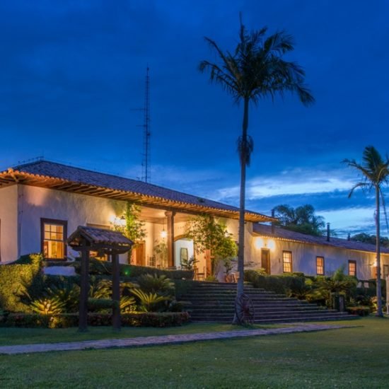 Hotel-fazenda no interior de SP: pensão completa e natureza