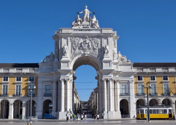 Arco da Rua Augusta: símbolo do renascimento pós 1755 - Foto: Turismo de Lisboa