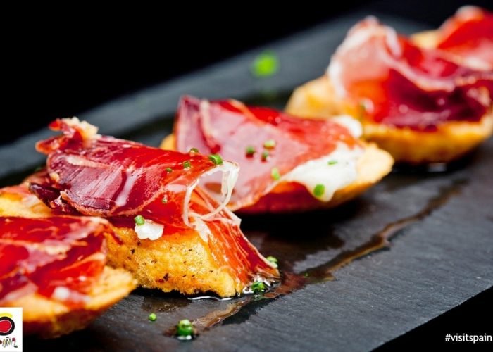 Tapas são uma delícia de comida típica da Espanha - Foto: Turismo da Espanha/Divulgação