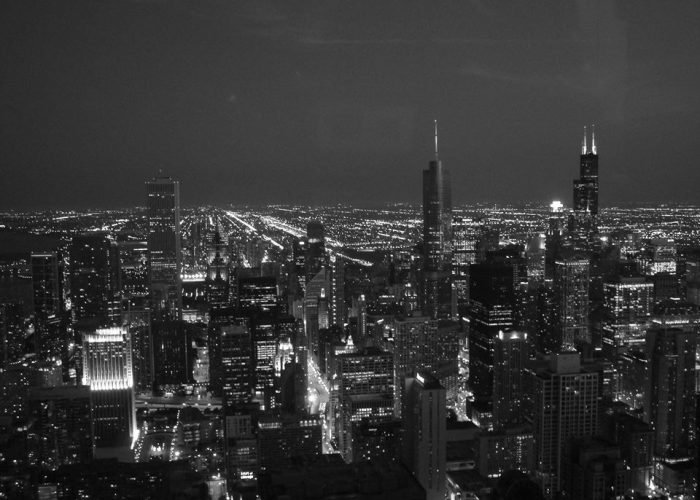 Vista Noturna do Hancock Center, Chicago, Estados Unidos - Foto de Priscila Marie, Arquivo Pessoal